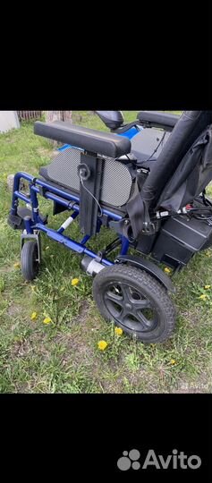 Инвалидная коляска с электроприводом