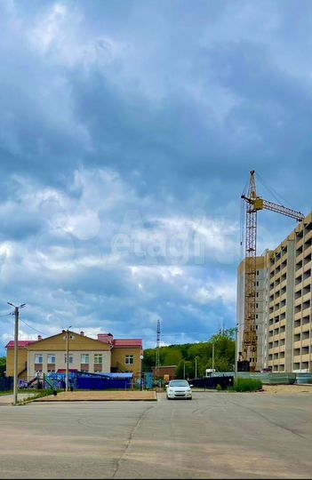 2-к. квартира, 70 м², 1/10 эт.