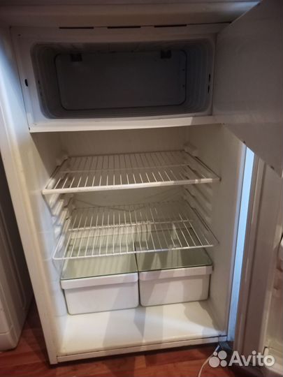 Холодильник бу рабочий