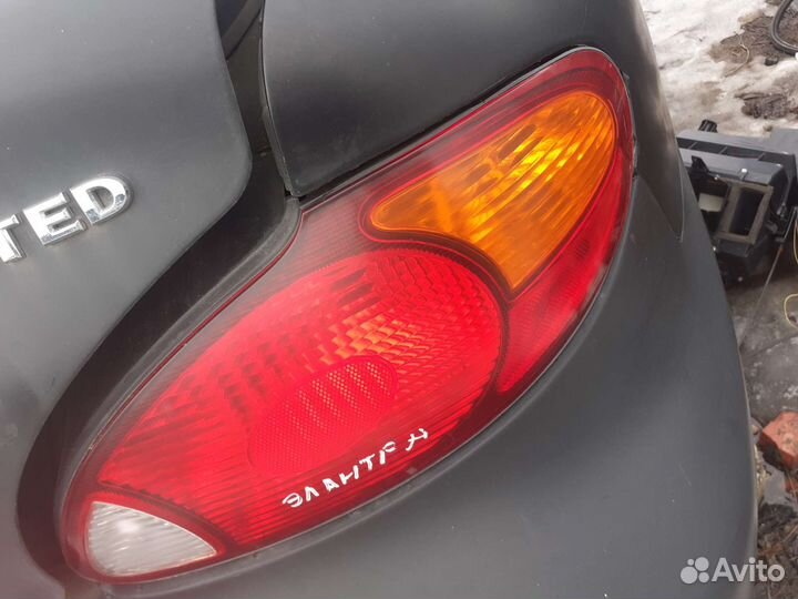 Правый фонарь Hyundai Elantra