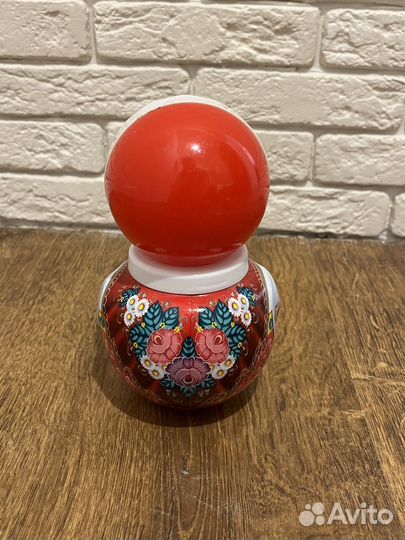 Игрушка неваляшка