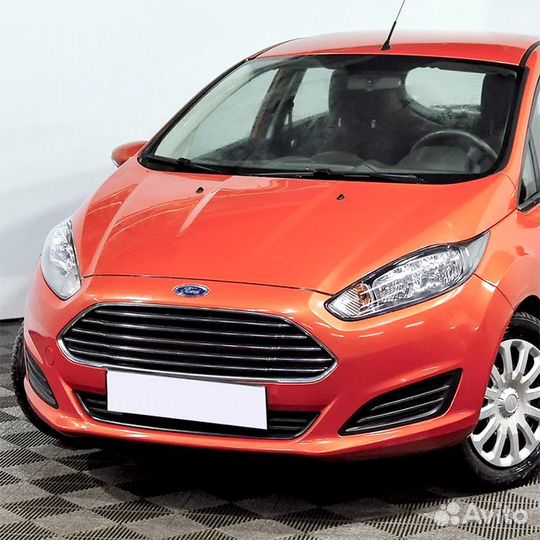 Бампер передний в цвет Ford Fiesta MK6