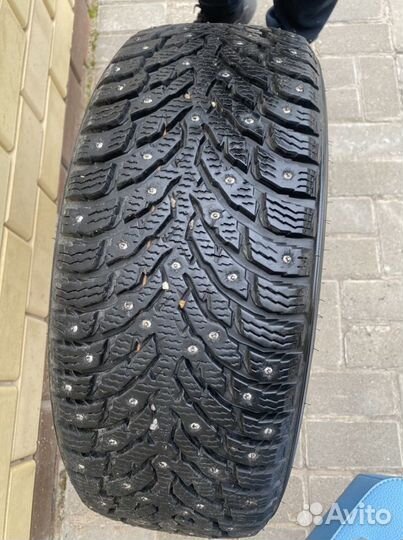 Nokian Tyres Hakkapeliitta 9 215/55 R17 98