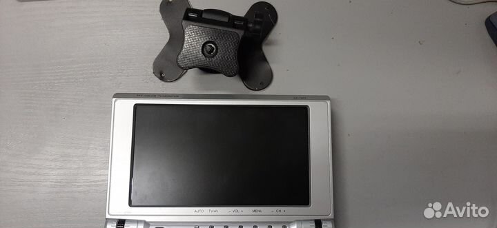 7,2 TFT LCD color monitor MOD. KR 700T