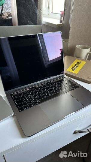 Apple MacBook Pro 13 2019 touch bar 128gb