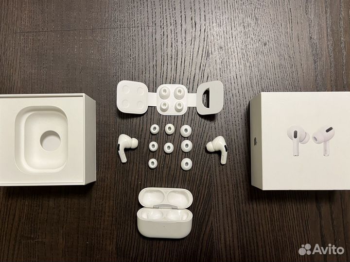 AirPods pro (оригинал) полный комплект, хрипят