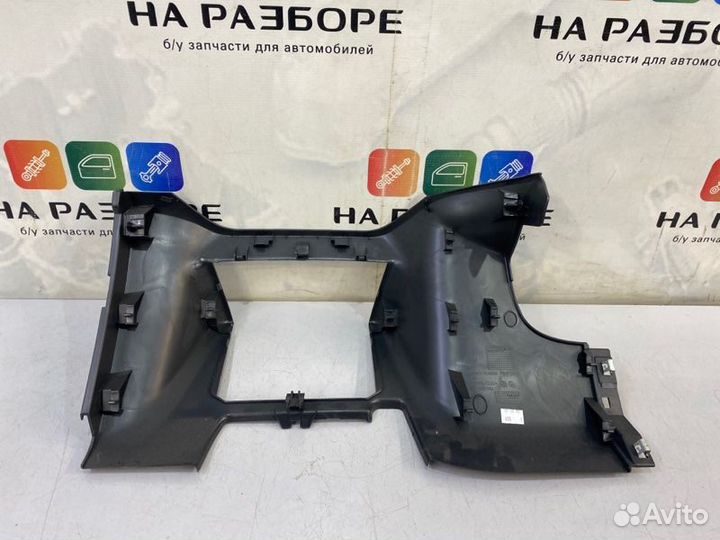 Накладка на центральную консоль (торпеды) Skoda