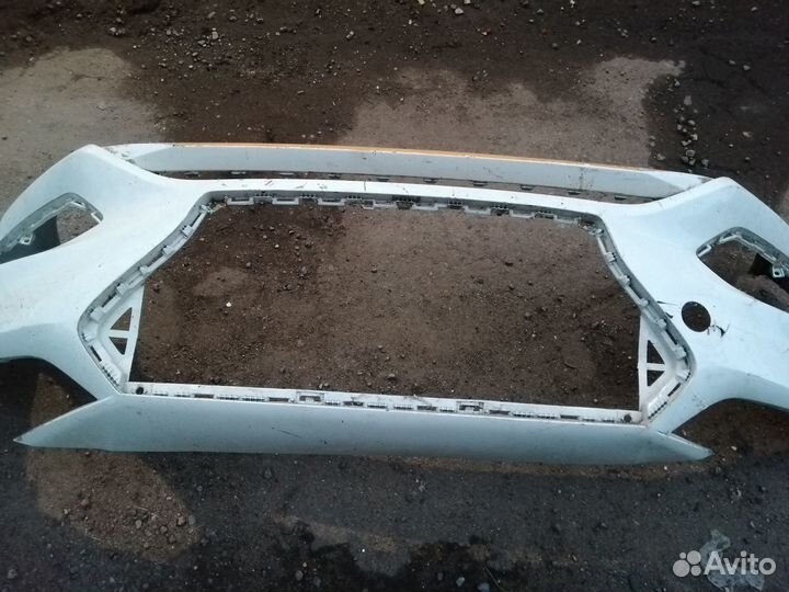 Бампер передний с дефектами Hyundai Solaris 2 2018