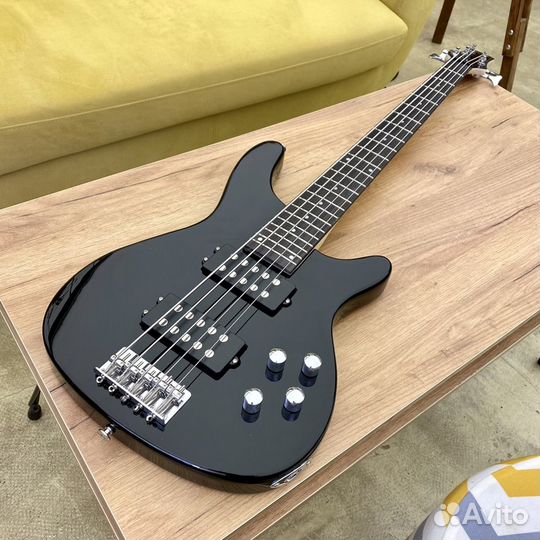 Бас гитара 5 струн