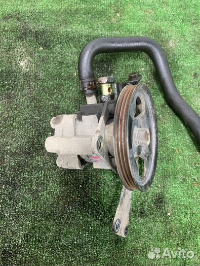 Насос гидроусилителя руля Nissan Almera Classic