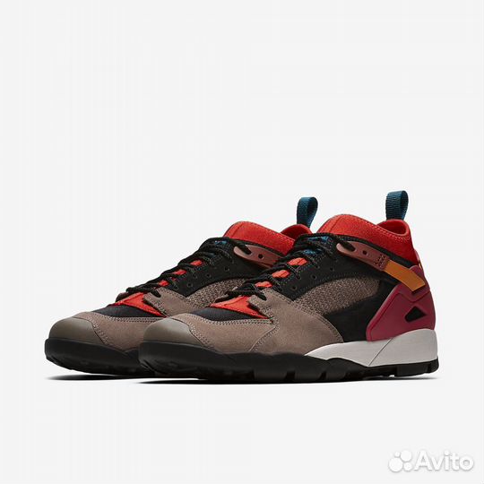 Nike ACG Air Revaderchi