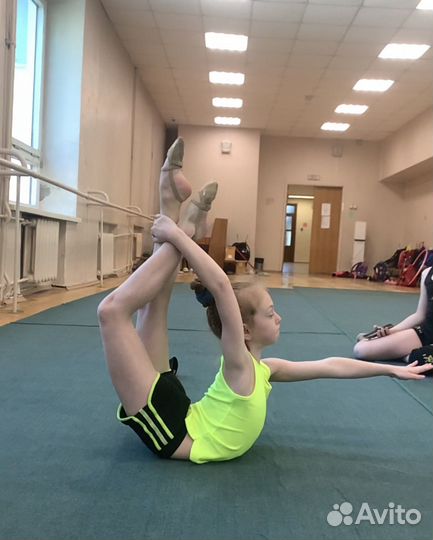 Тренер по художественной гимнастике