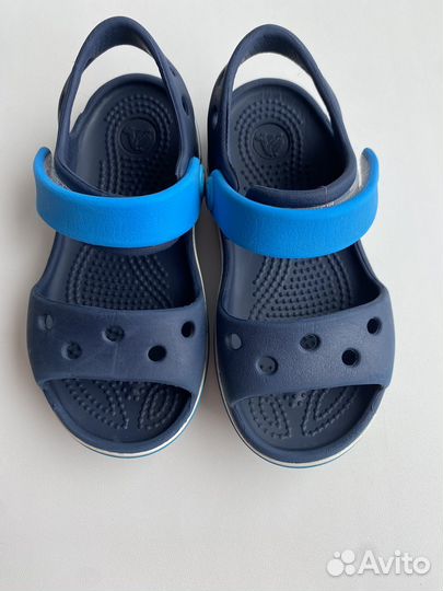 Сандалии crocs