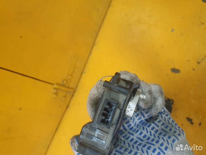 Моторчик заслонок печки mitsubishi colt z25a z23a