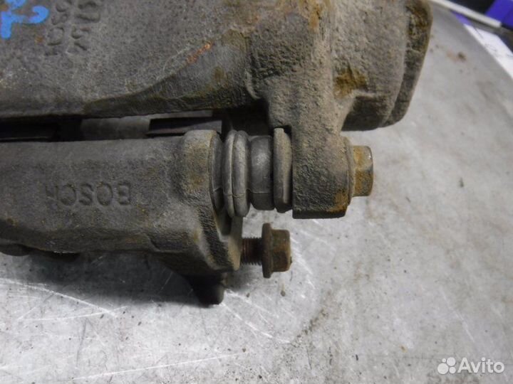 Суппорт передний правый Geely Emgrand FE2 1.5 2013