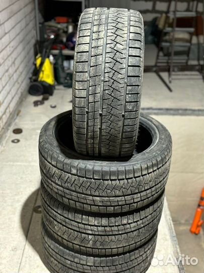 Triangle Snowlink TWT02 255/40 R18 100H
