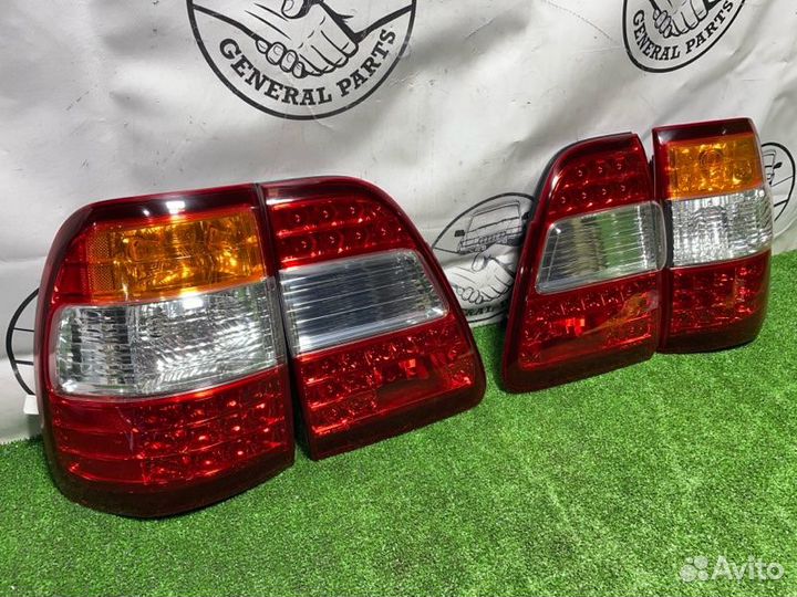 Стоп-сигнал Toyota Land Cruiser HDJ101 1HD-FT 2006