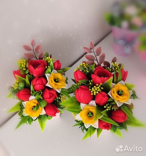 Букет тюльпанов и нарциссов из мыла