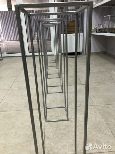 Стойка для цветов