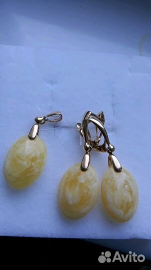 Серебряный Комплект с белым янтарем