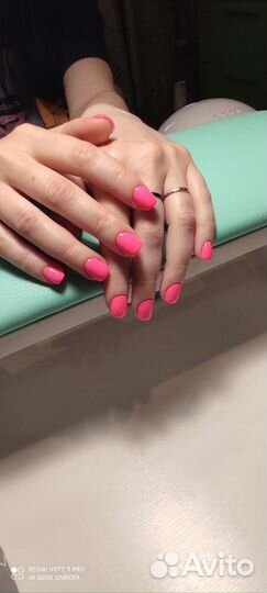 Маникюр и педикюр