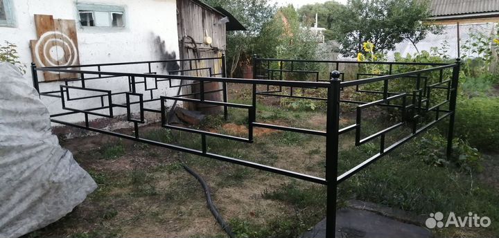 Изготовление и установка оградок на кладбище