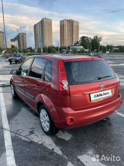 Ford Fiesta 1.6 МТ, 2006, 211 880 км