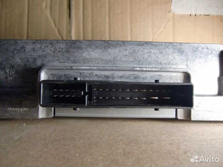 Усилитель звука Hi-Fi Mercedes Viano Vito W639