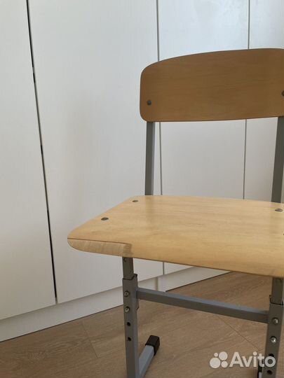 Стул школьный регулируемый