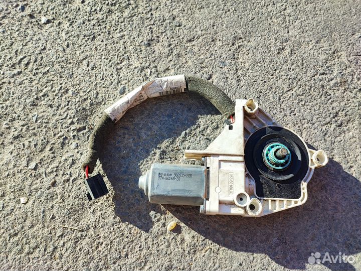 Двигатель стеклоподъемника skoda superb II