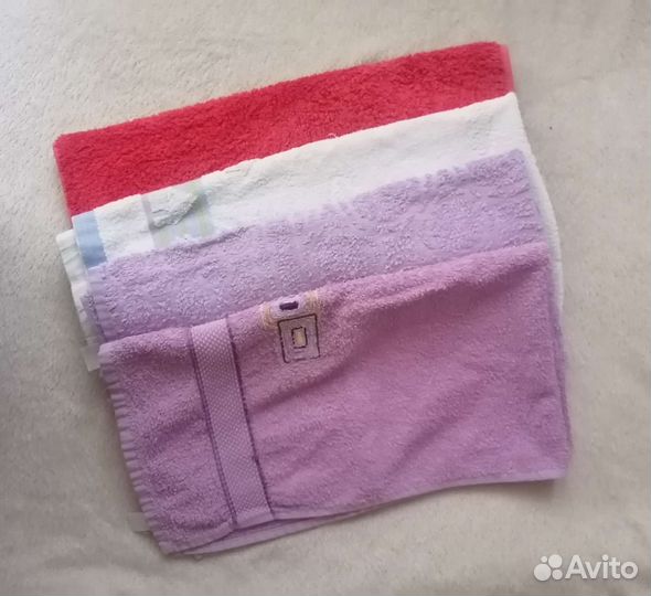 Полотенца махровые бу 90х50 см