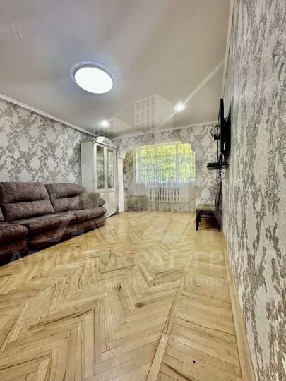 4-к. квартира, 100 м², 5/5 эт.