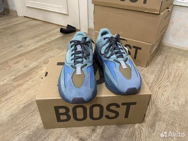 Yeezy boost 700 faded azure 10us