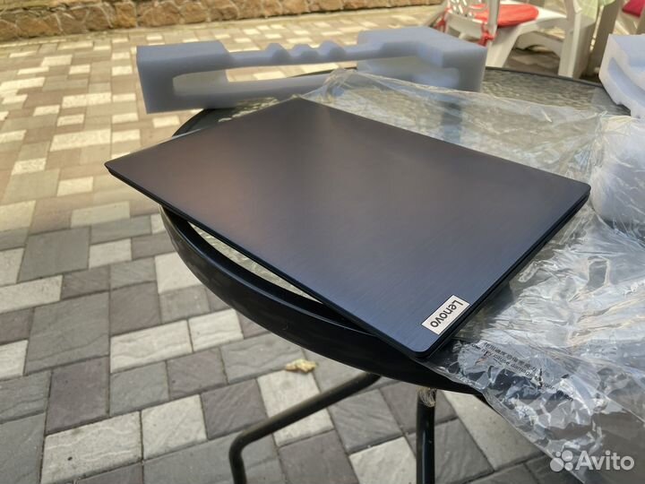 Ноутбук Lenovo IdeaPad 3 14ADA05