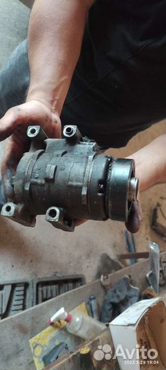 Компрессор автомобильный