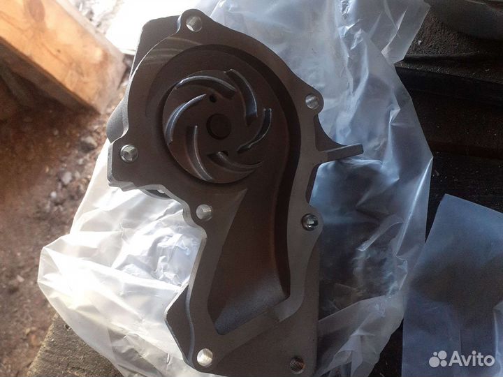 Помпа ford focus 2