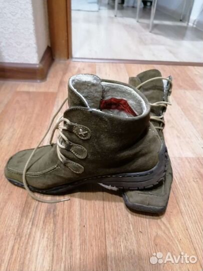 Ботинки женские 39 размер