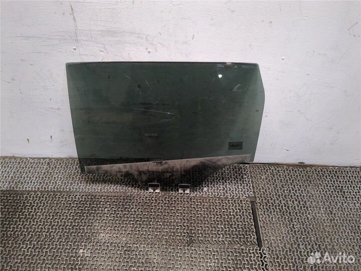 Стекло боковой двери Jeep Cherokee 2013, 2015