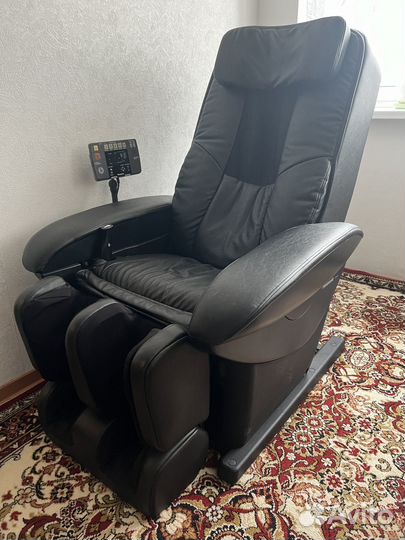 Кожанное массажное кресло Panasonic