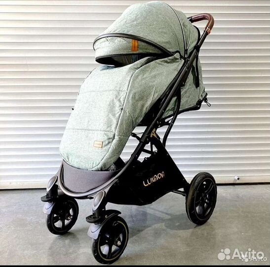 Прогулочная коляска новая Lux mom