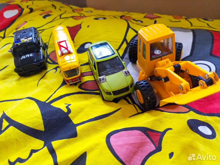 Машинки дпс, Трамвай, Land Rover и бульдозер