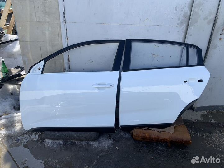 Дверь задняя левая Kia Rio X-Line Оригинал