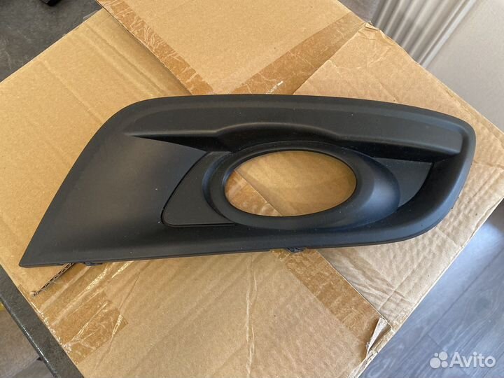 Рамка противотуманой фары (птф) Mazda3 BK