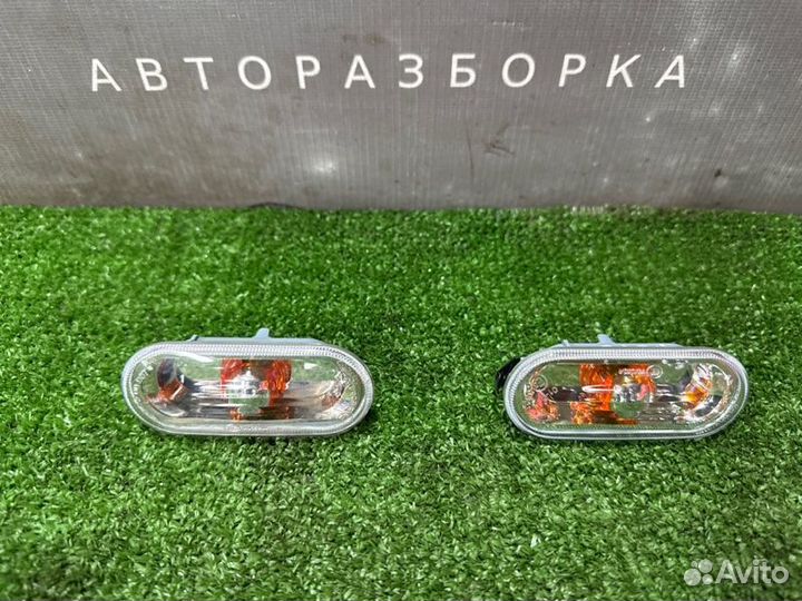 Повторитель поворота в крыло Volkswagen Polo 5