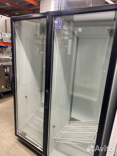 Холодильный шкаф