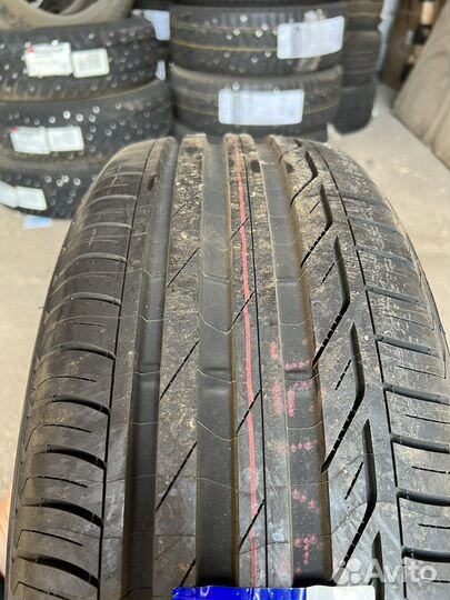 Bridgestone Turanza T001 215/55 R17 94V