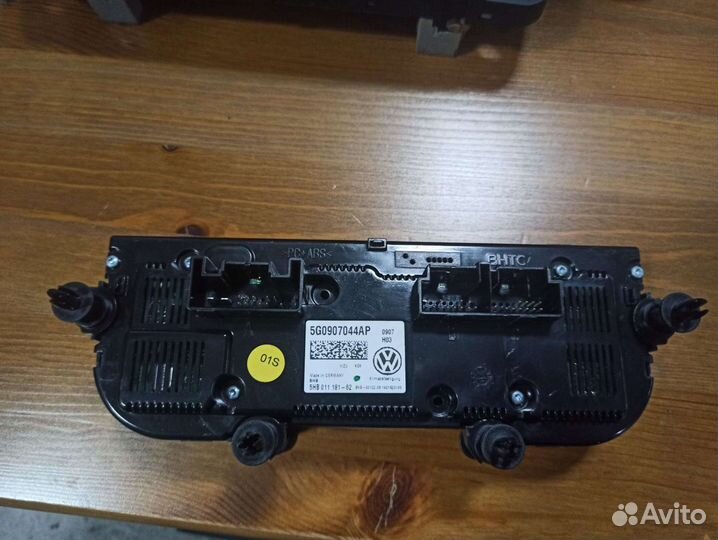 Блок управления климатом VW Golf 7