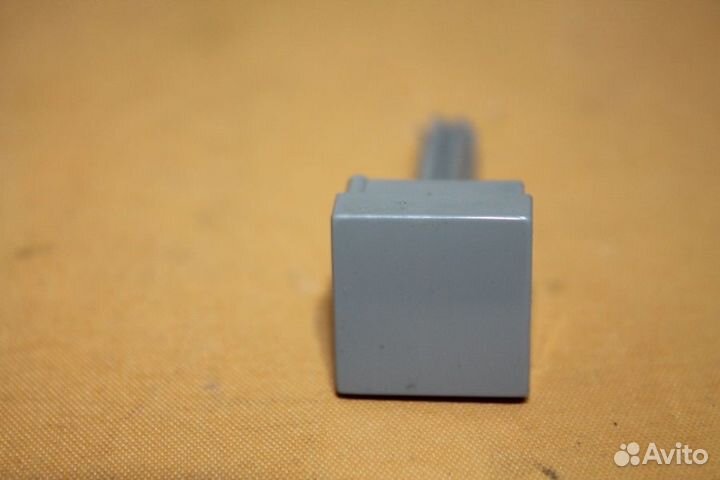 Клавиша включения Electrolux 1174425007 бу. 5648