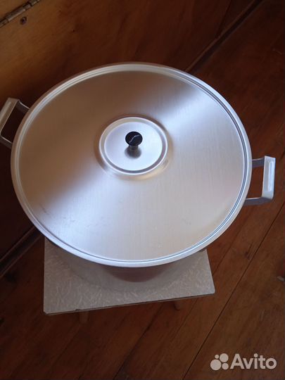 Кастрюля алюминиевая новая 20л