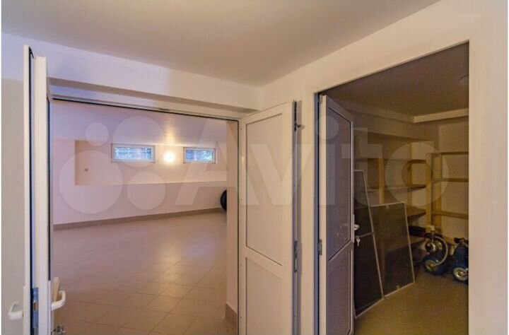 Дом 198 м² на участке 10 сот.